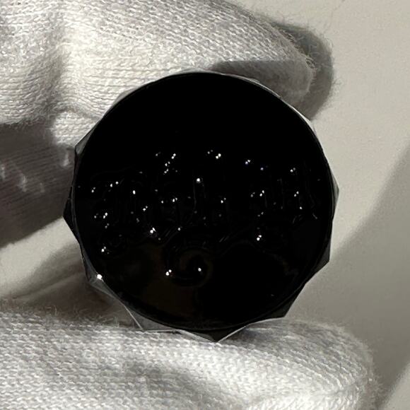 KVD Beauty Kat von D Studded Kiss Lipstick Cathedral Full Size 3.0g .10 oz BNIB - Picture 10 of 13